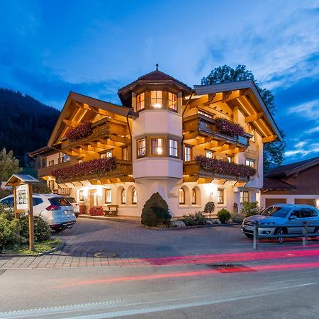 Gaestehaus Brantlhof Zimmer Und Ferienwohnungen In Going Am Wilden Kaiser Esterno foto