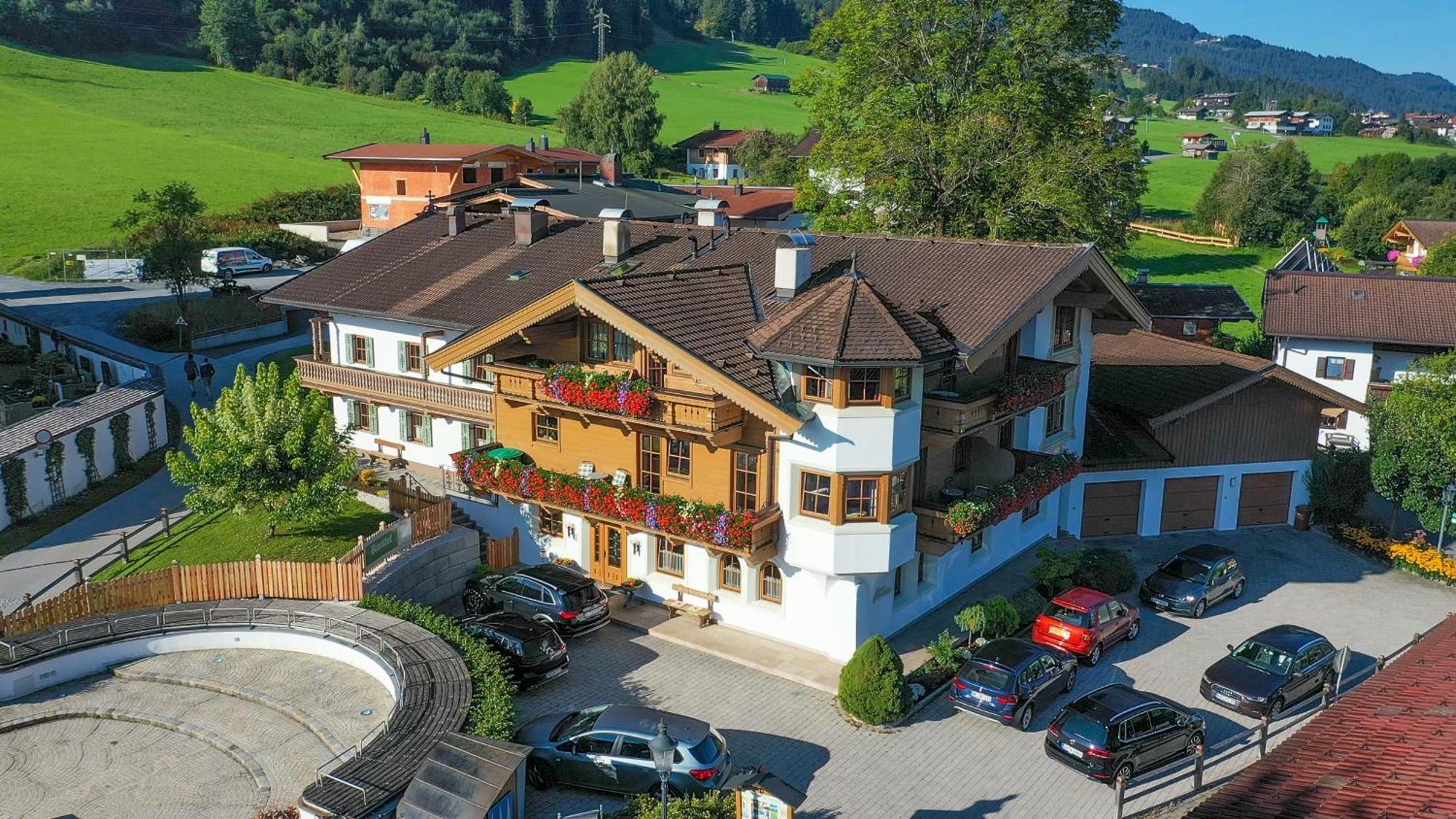 Gaestehaus Brantlhof Zimmer Und Ferienwohnungen In Going Am Wilden Kaiser Esterno foto
