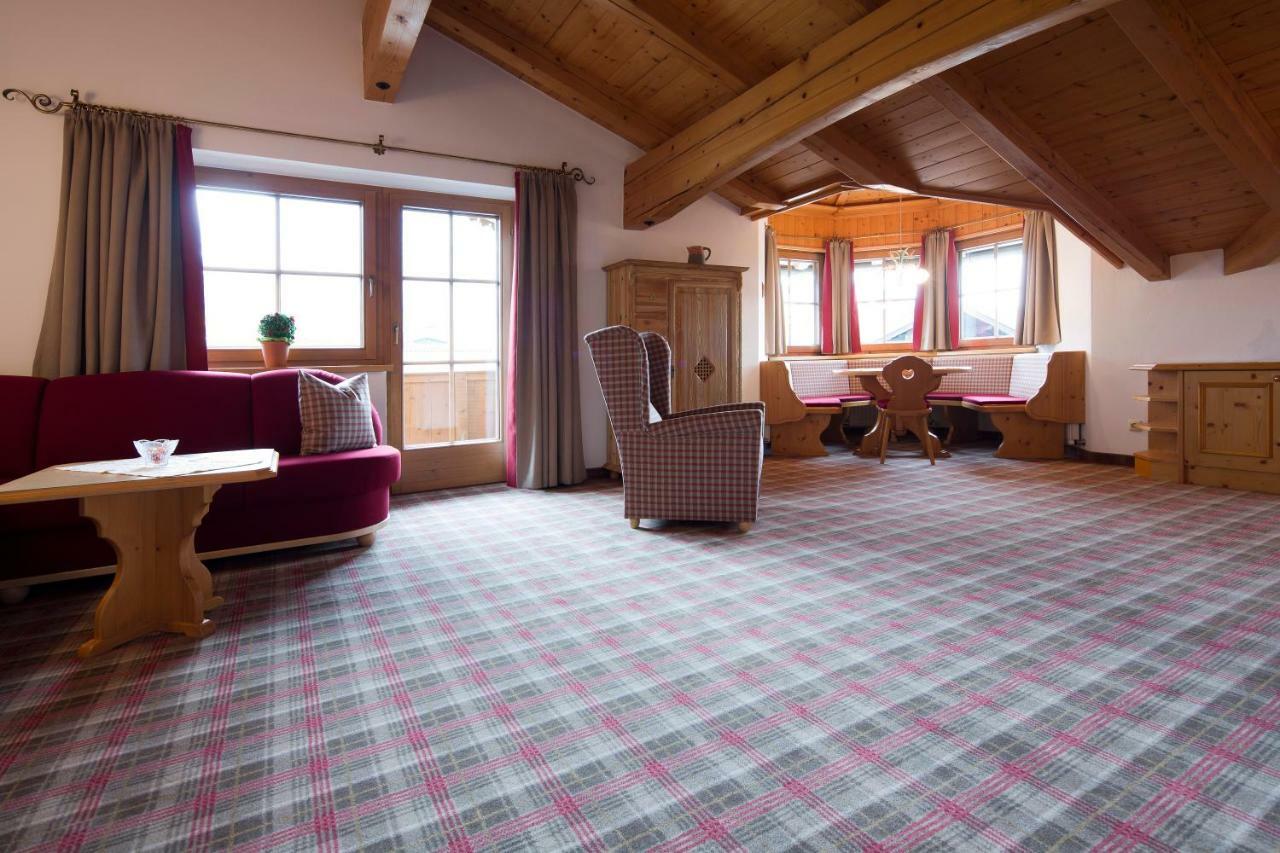 Gaestehaus Brantlhof Zimmer Und Ferienwohnungen In Going Am Wilden Kaiser Esterno foto