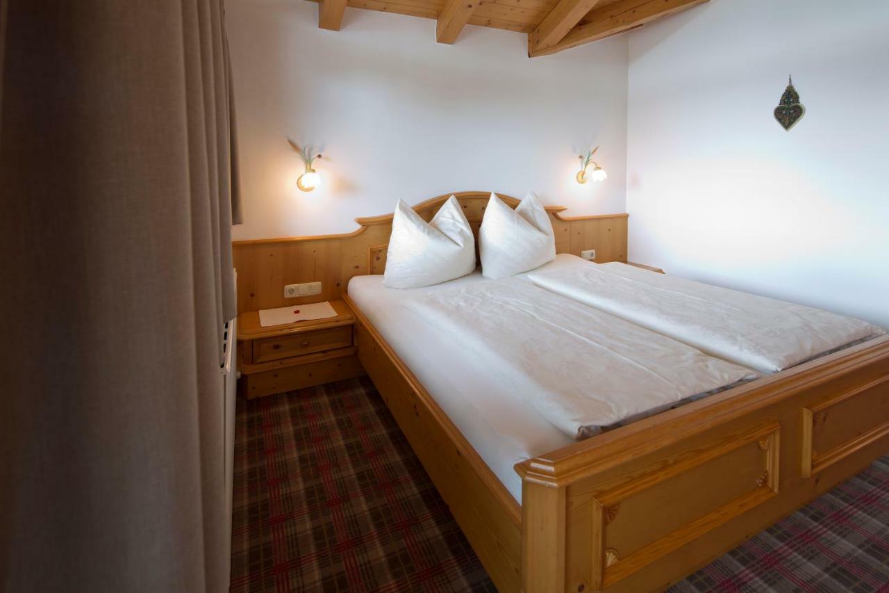 Gaestehaus Brantlhof Zimmer Und Ferienwohnungen In Going Am Wilden Kaiser Esterno foto