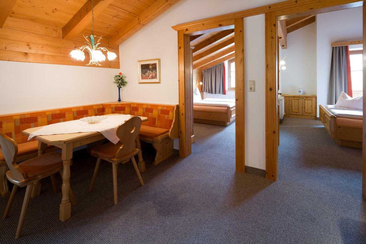 Gaestehaus Brantlhof Zimmer Und Ferienwohnungen In Going Am Wilden Kaiser Esterno foto